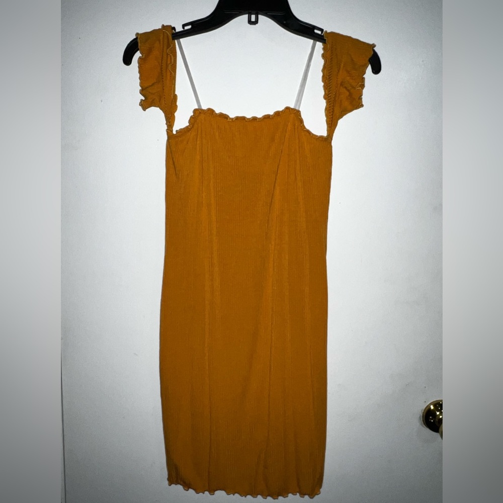 CUTE orange/ yellow bozzolo dress with off shoulder sleeves